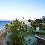 Il Vascello Marina Serra