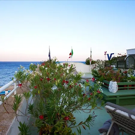 Il Vascello מרינה סרה