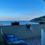 Il Vascello 3* Marina Serra