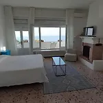 Il Vascello 3* Marina Serra
