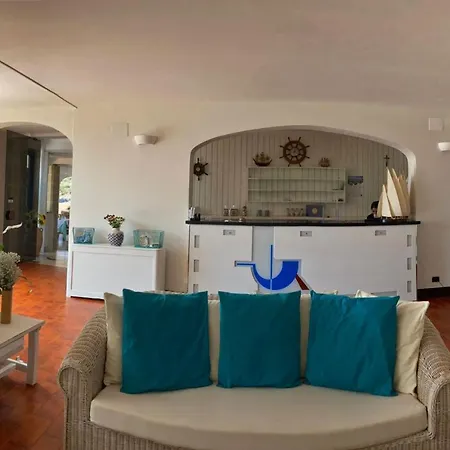 Szálloda Il Vascello 3*