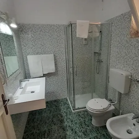 Il Vascello Marina Serra