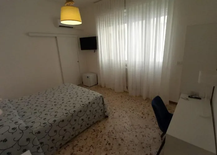 Il Vascello מלון 3*